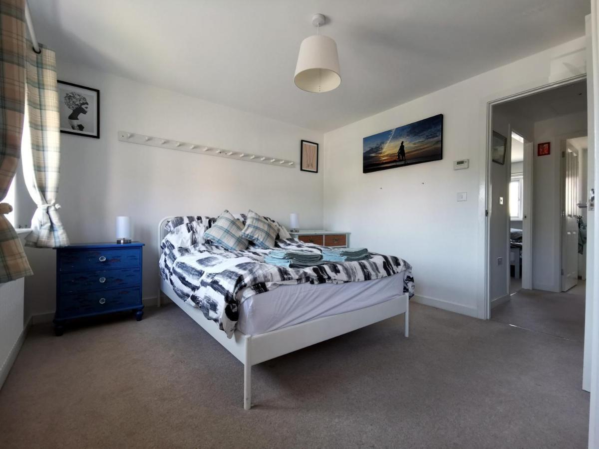 2 Bedroom House With Free Parking Lyme Regis Bagian luar foto